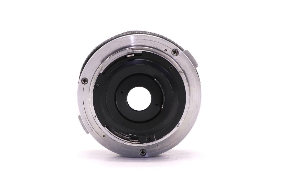 Olympus OM-System G.Zuiko Auto-W 28mm f/3.5 (Japan)