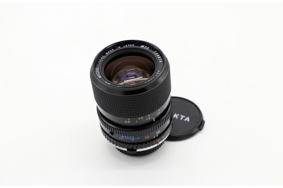 Exakta MC Macro 35-70mm f/3.5-4.5 (Japan, 1989)
