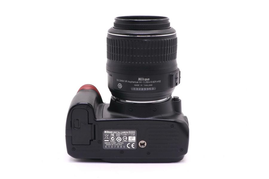 Nikon D3000 body (пробег 23930 кадров)