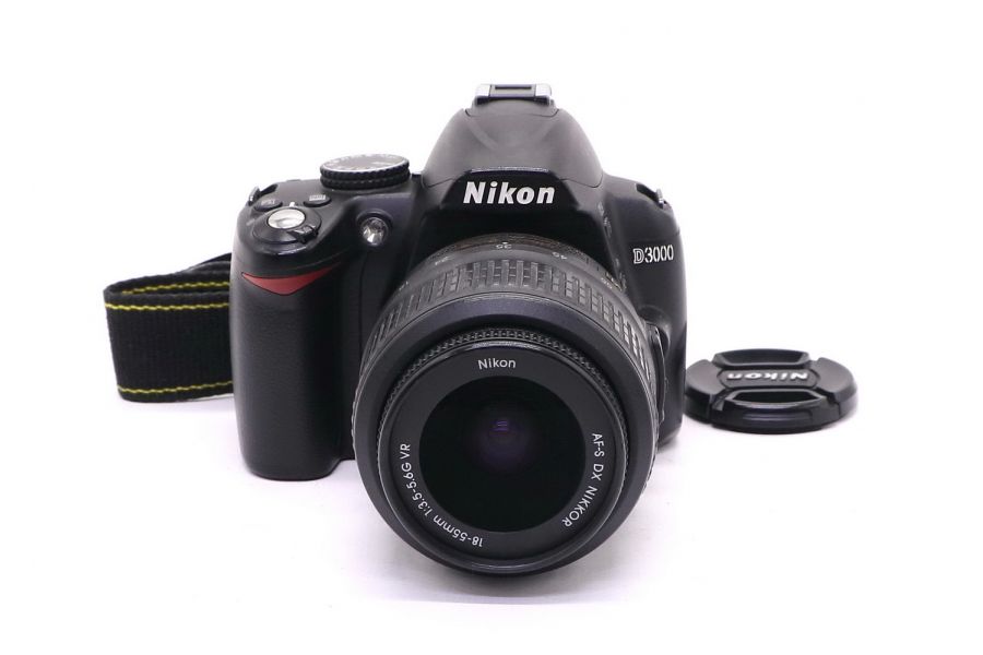 Nikon D3000 body (пробег 23930 кадров)