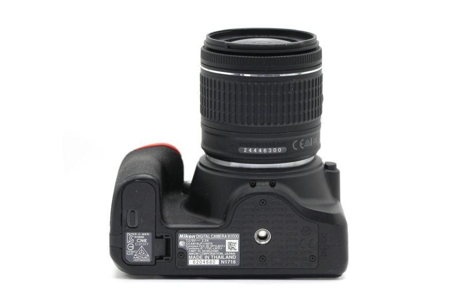 Nikon D3500 kit (пробег 760 кадров)