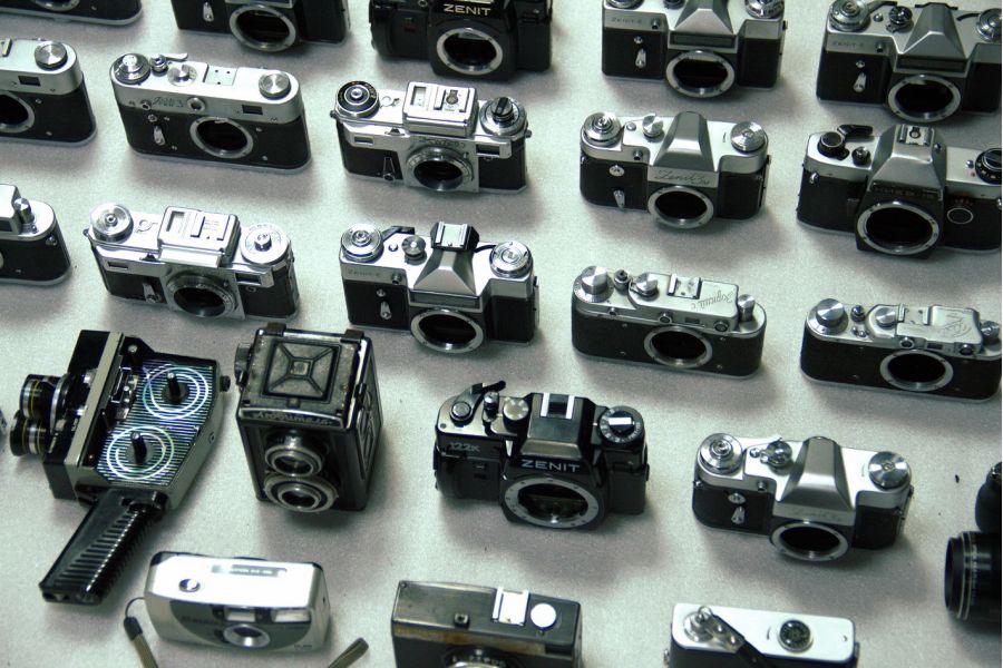 Фотоаппараты (24 штуки) и принадлежности №13