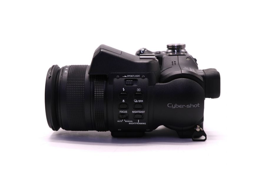 Фотокамера компактная Sony Cyber-shot DSC-F828 