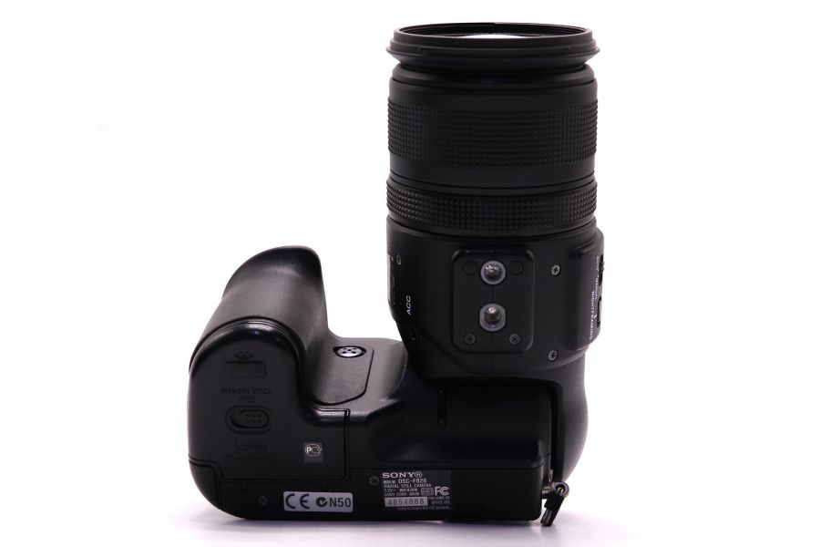 Фотокамера компактная Sony Cyber-shot DSC-F828 