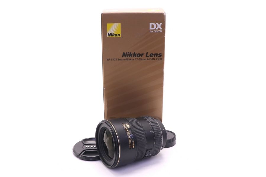 Nikon 17-55mm f/2.8G ED-IF AF-S DX в упаковке