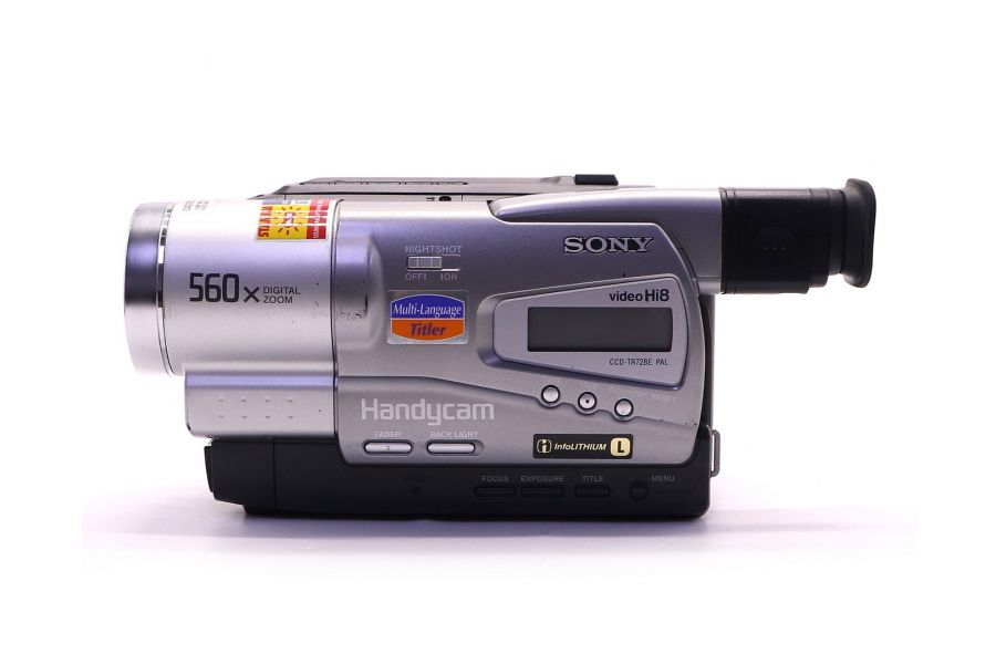 Видеокамера Sony CCD-TR728E