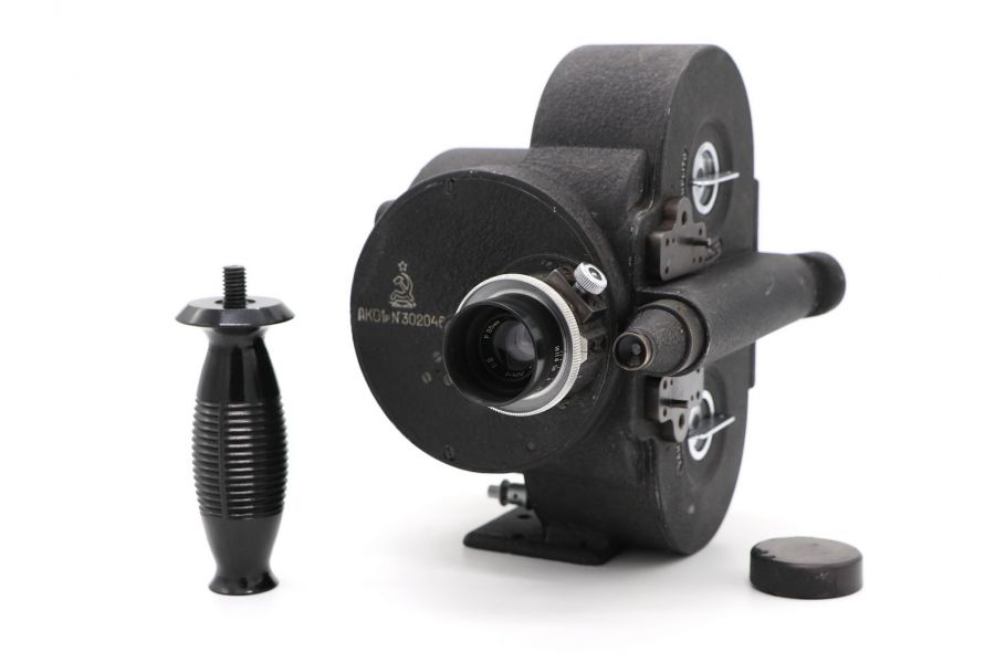 Кинокамера АКС-1Р (СССР, 1949)