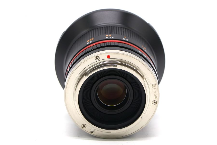 Samyang 12mm f/2.0 NCS CS E в упаковке