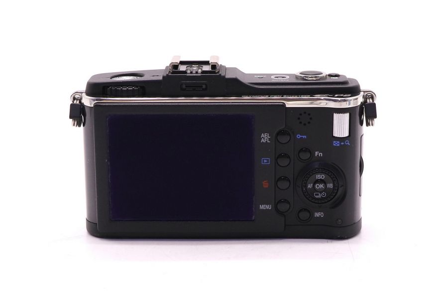Olympus PEN E-P2 body (пробег 3150 кадров)