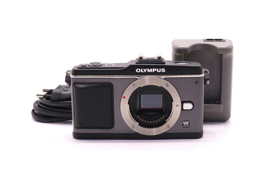 Olympus PEN E-P2 body (пробег 3150 кадров)