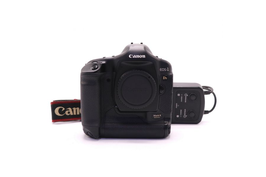 Canon EOS 1Ds Mark II body (пробег 267650 кадров)