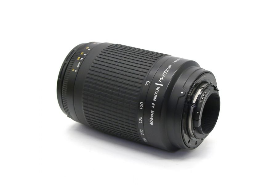 Nikon 70-300mm f/4-5.6G AF Nikkor в упаковке