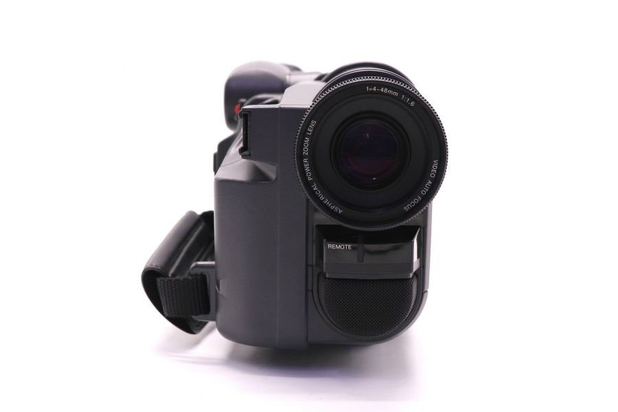 Видеокамера Hitachi VM-E210E