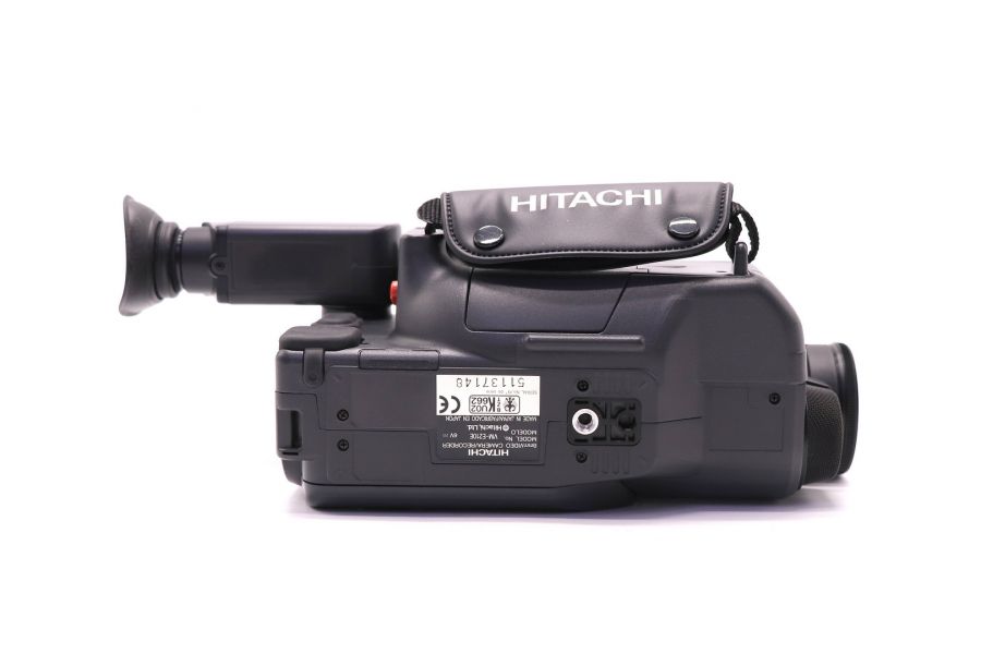 Видеокамера Hitachi VM-E210E