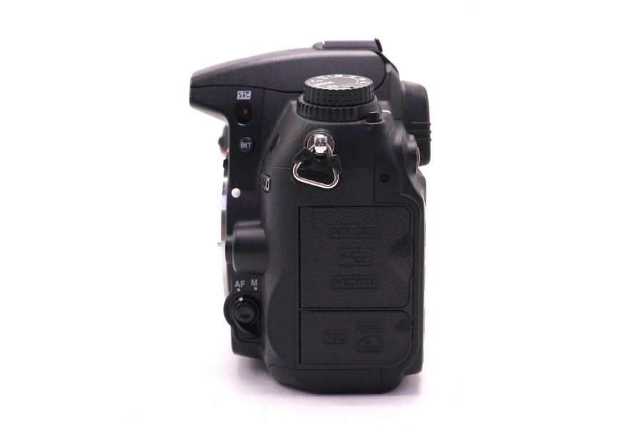 Nikon D7000 body (пробег 32985 кадров)
