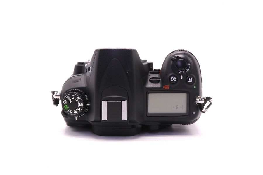 Nikon D7000 body (пробег 32985 кадров)