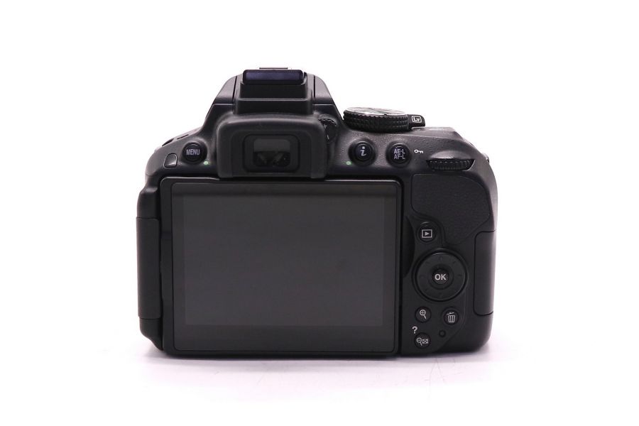 Nikon D5300 kit (пробег 8005 кадров)