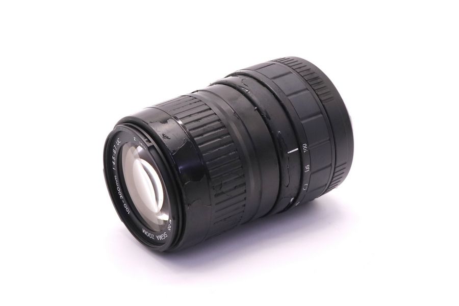 Sigma AF 100-300 mm f/ 4.5-6.7 UC (Japan)