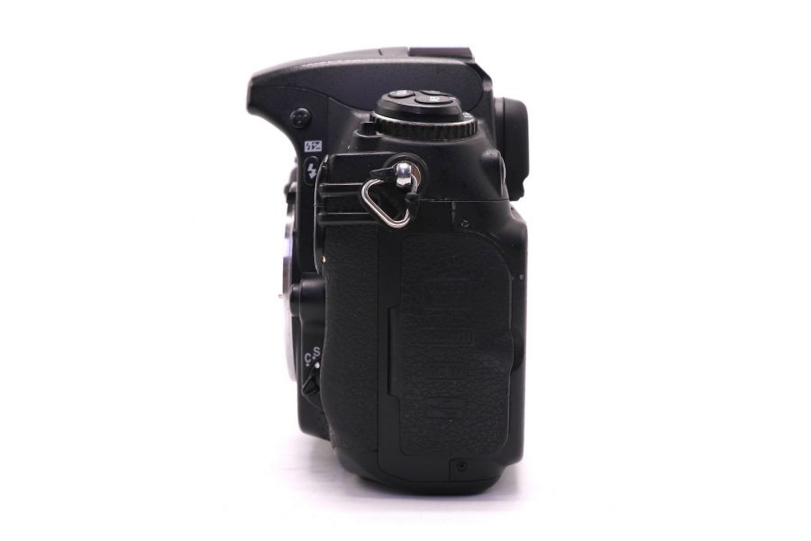 Nikon D300 body (пробег 50650 кадров)