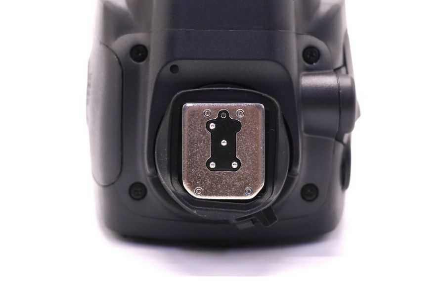 Фотовспышка Yongnuo Speedlite YN685N для Nikon в упаковке