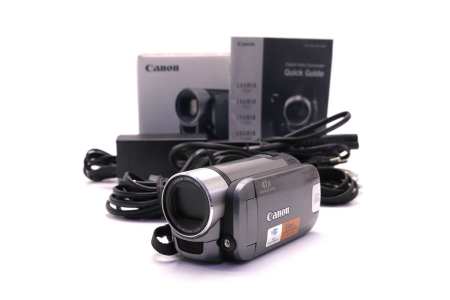 Видеокамера Canon Legria FS36 в упаковке
