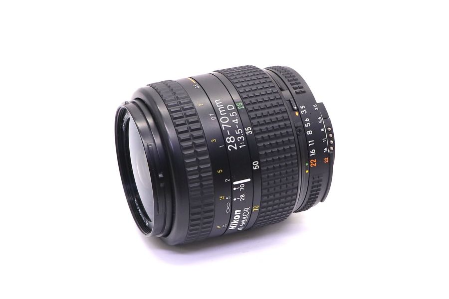 Nikon 28-70mm f/3.5-4.5D AF Nikkor в упаковке