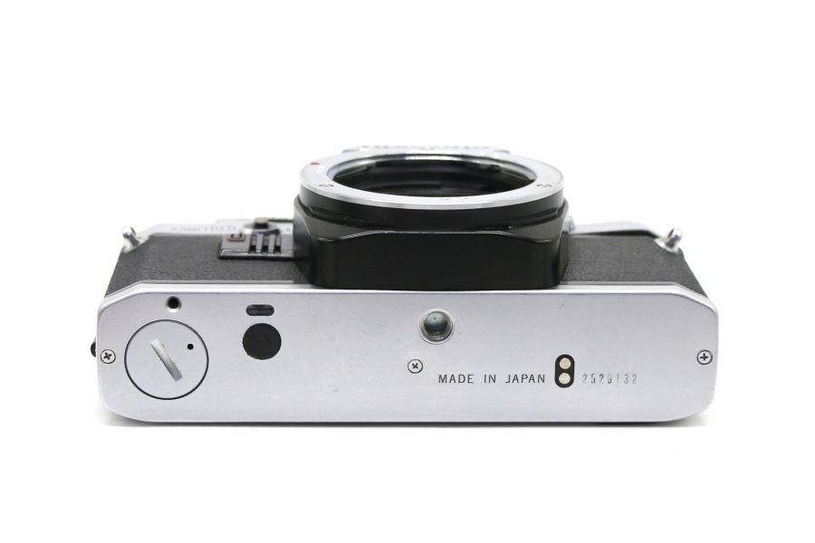 Olympus OM10 body (Japan, 1984)