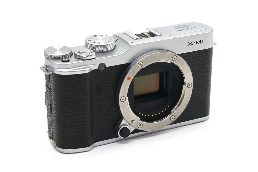 Fujifilm X-M1 body в упаковке