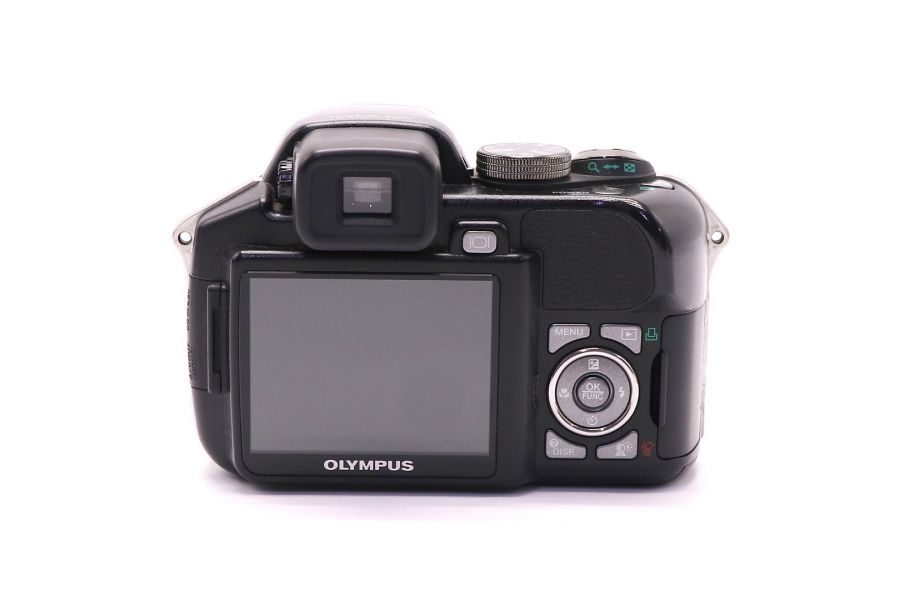 Olympus SP-560UZ в упаковке