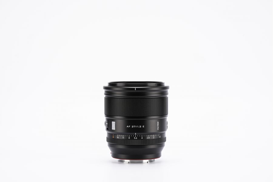 Объектив Viltrox AF 27mm f/1.2 E для Sony E