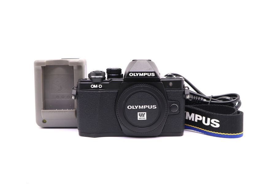 Olympus OM-D E-M10 Mark II body black (пробег 4975 кадров)
