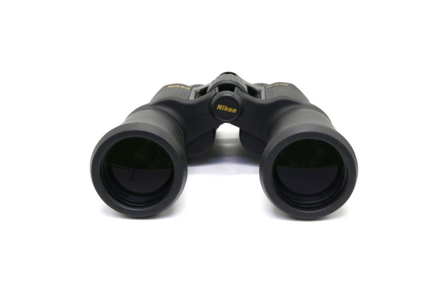 Бинокль Nikon Aculon A211 16x50 4.2° в упаковке