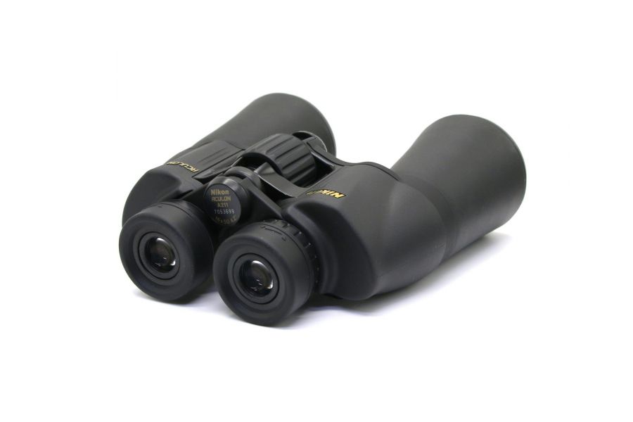 Бинокль Nikon Aculon A211 16x50 4.2° в упаковке