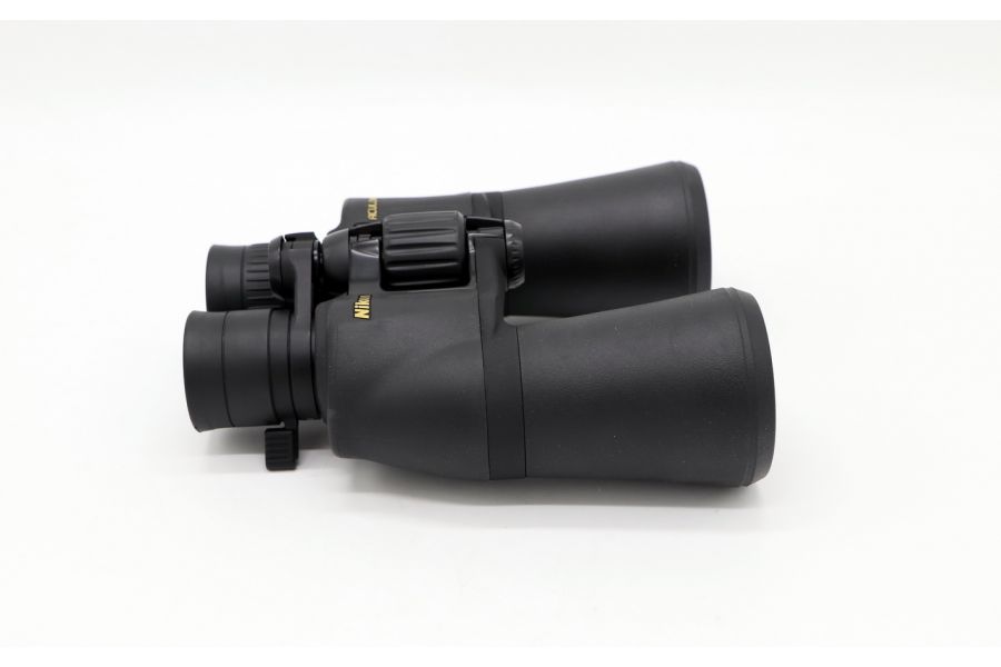 Бинокль Nikon Aculon A211 10-22x50 