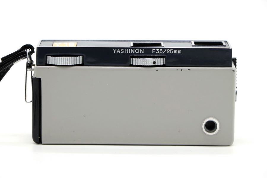 Yashica-16