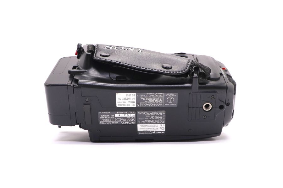 Видеокамера Sony CCD-TR83