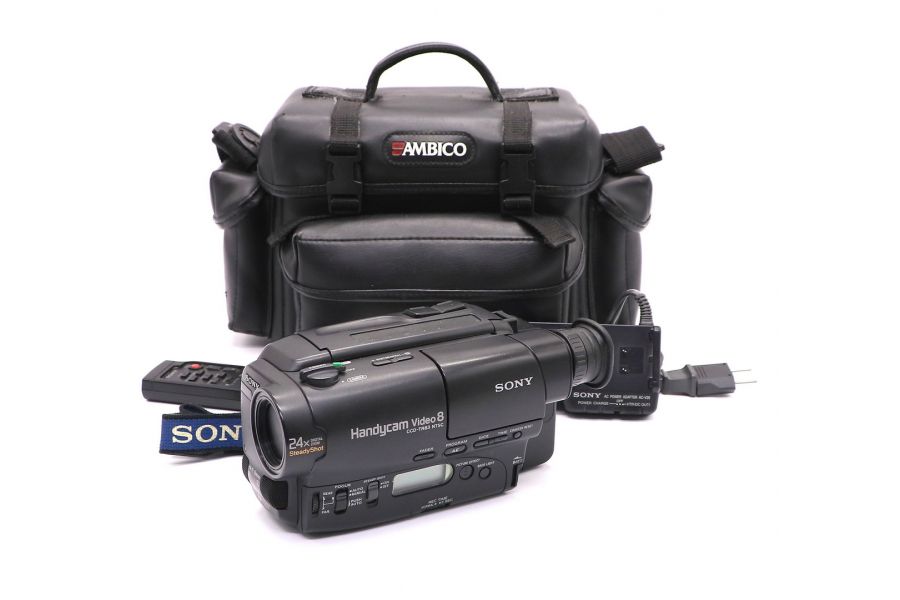 Видеокамера Sony CCD-TR83