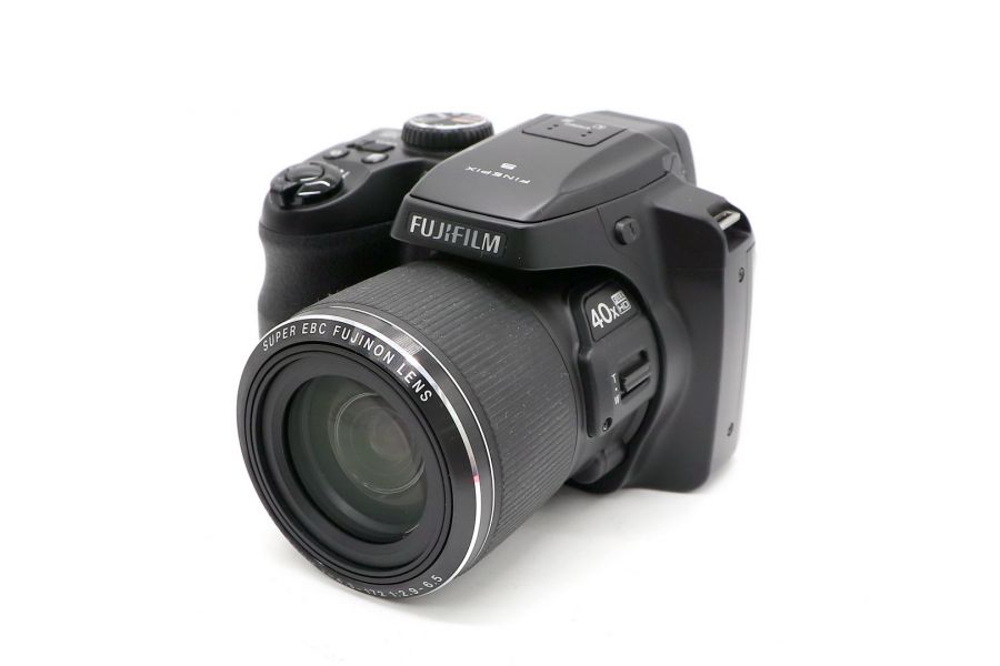 Fujifilm finepix S8200 в упаковке