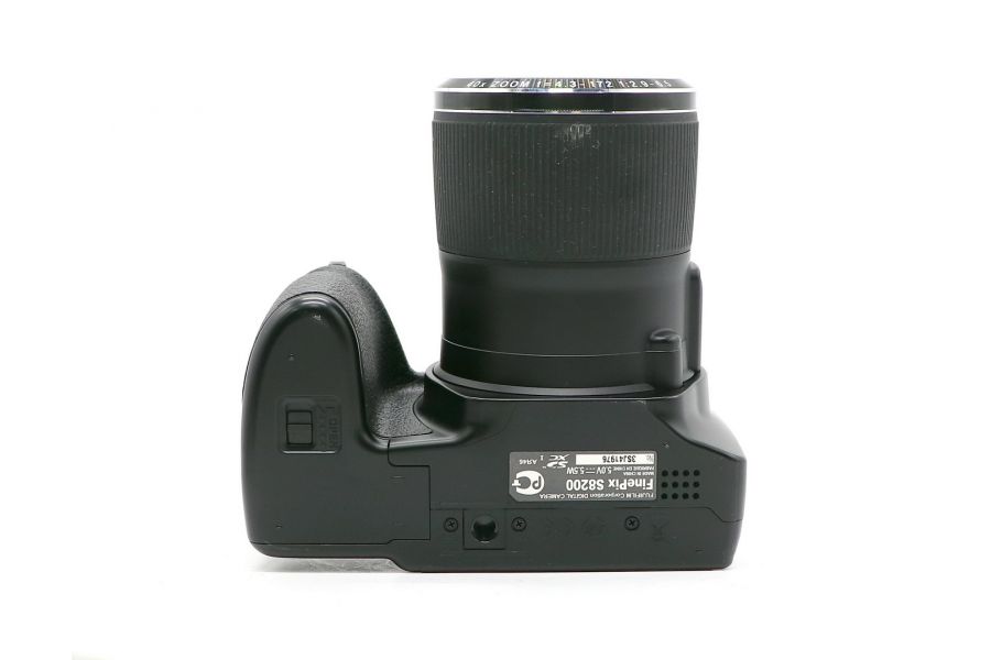 Fujifilm finepix S8200 в упаковке