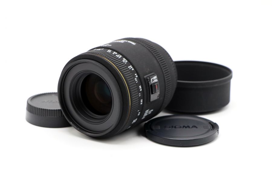 Sigma AF 70mm f/2.8 Macro EX DG Nikon F