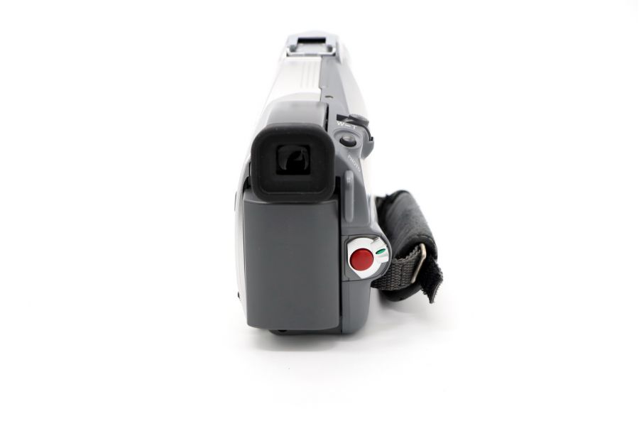 Видеокамера Canon DM-MV590