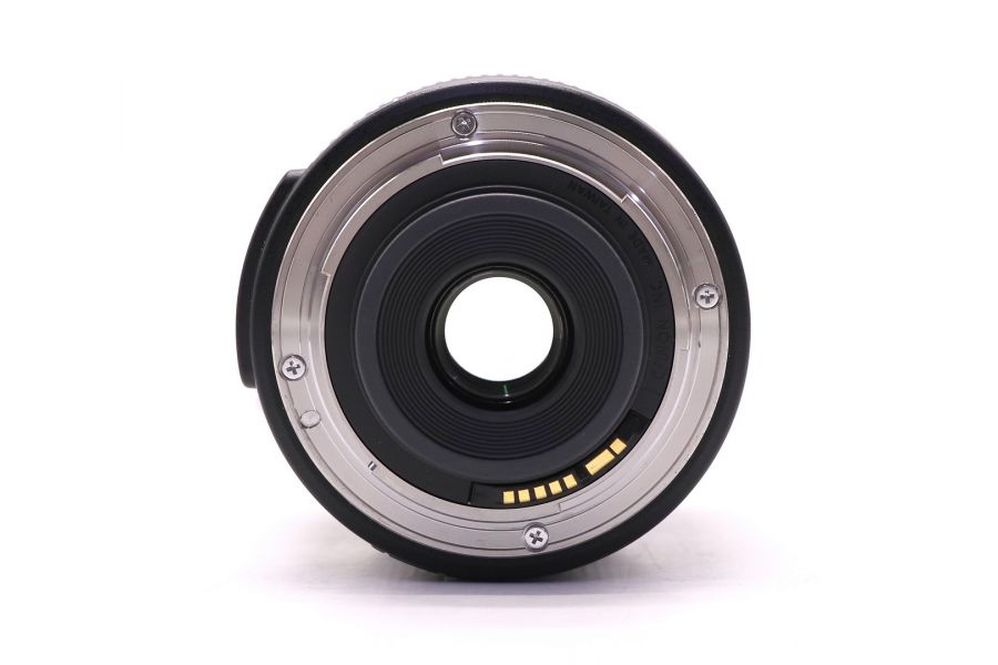 Canon EF-S 18-135mm 3.5-5.6 IS STM в упаковке