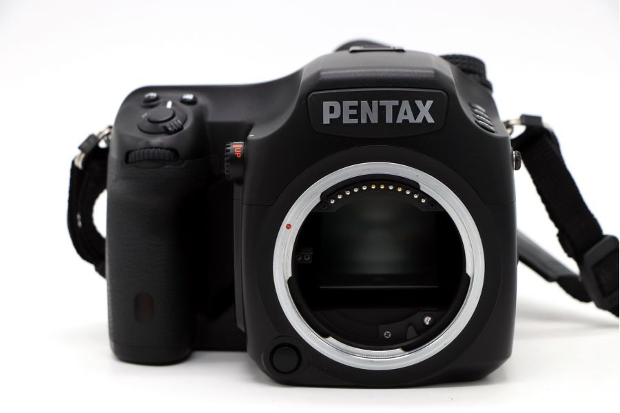 Pentax 645D body в упаковке (пробег 4,5К)