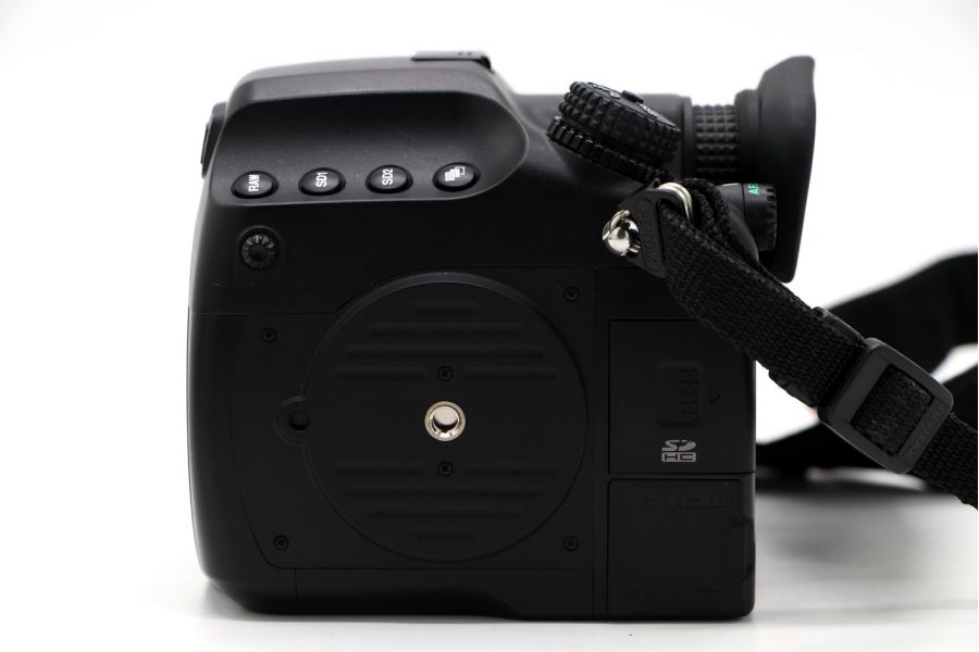 Pentax 645D body в упаковке (пробег 4,5К)