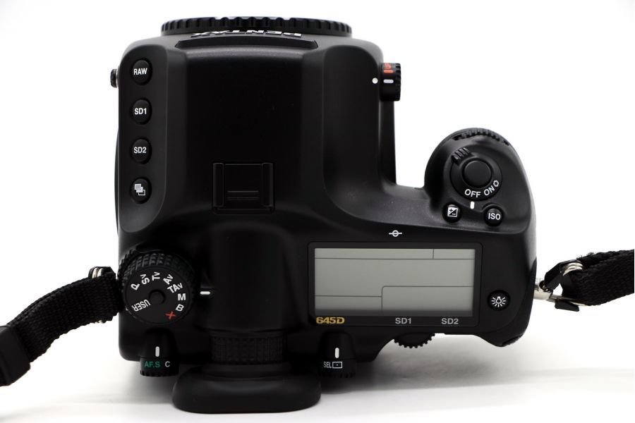 Pentax 645D body в упаковке (пробег 4,5К)