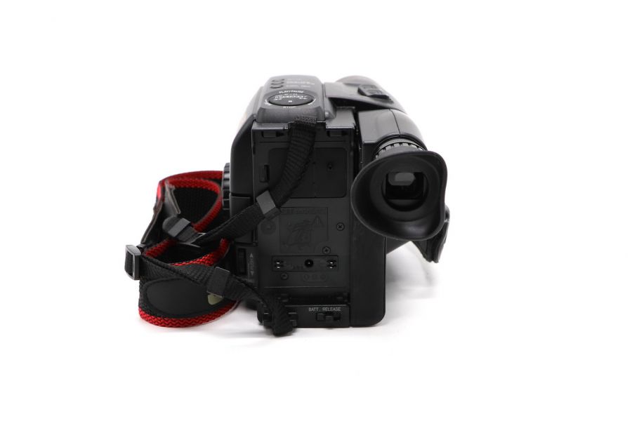 Видеокамера JVC GR-AX11E