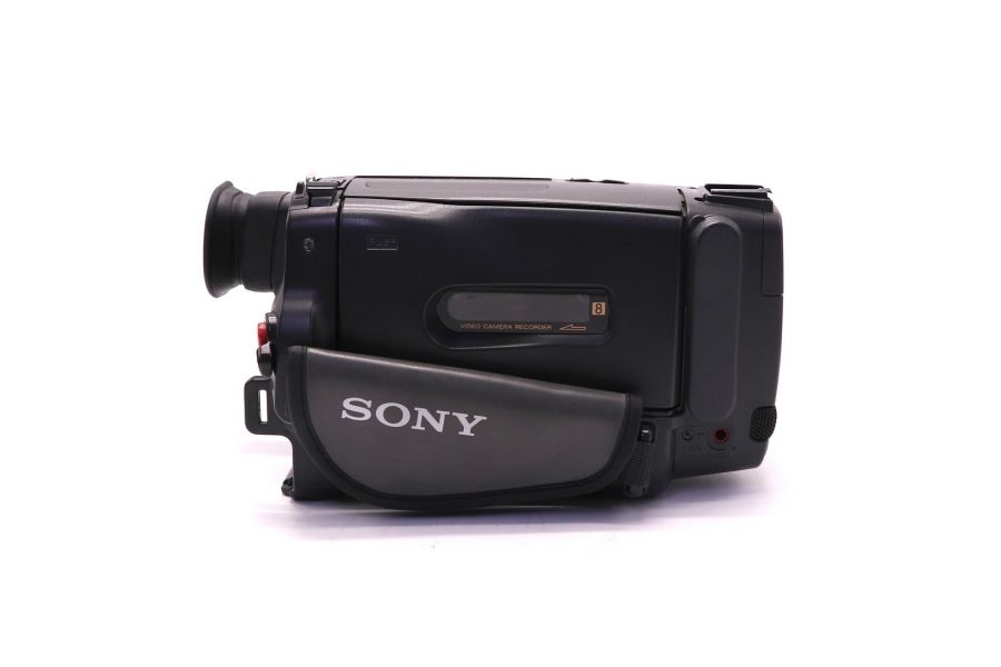 Видеокамера Sony CCD-TRV720E