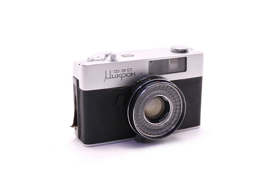 Советский полуформатный фотоаппарат Фэд Микрон 