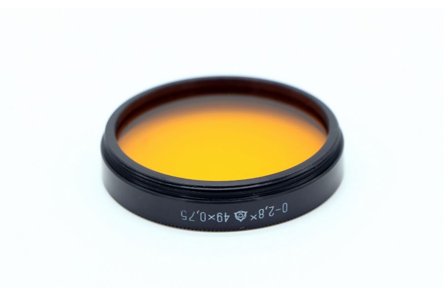 Светофильтр О-2,8Х 49х0,75 / 49mm (СССР, 1987)