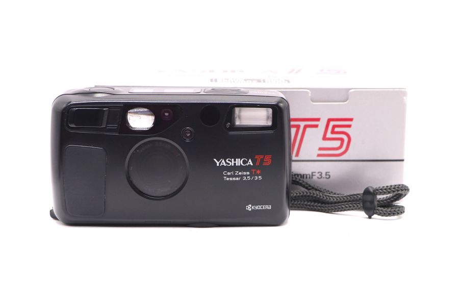 Yashica T5 в упаковке